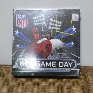 NFL Game Day The Ultimate Football Board Game